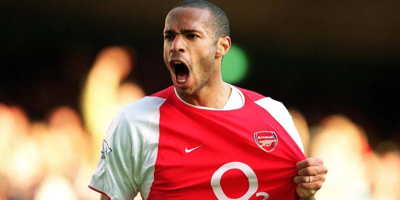 Thierry Henry - con trai thần gió - cơn ác mộng của hàng hậu vệ đối thủ